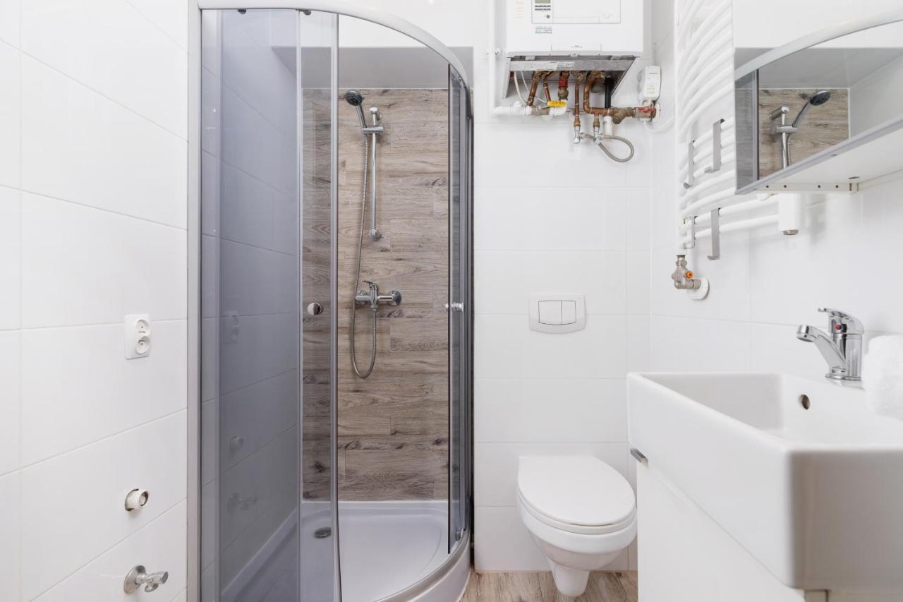 Apartment Bosacka Cracow By Noclegi Renters Kraków Exteriör bild